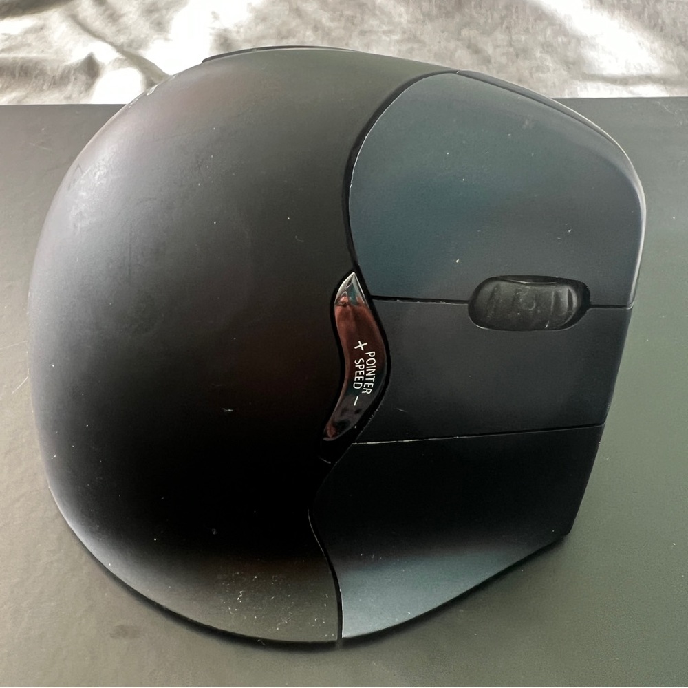 Evoluent VM4SW VerticalMouse 2 Right Hand Ergonomic Mouse with Wireless Connect